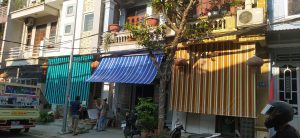 Bạt cuốn che nắng